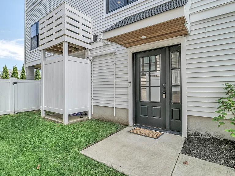5 N Monroe Ave — Photo 44