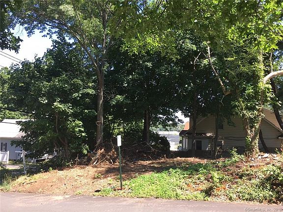 4th image of 51 New England Ave