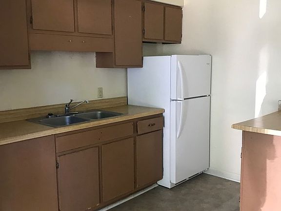 5th image of 1901 41st Ave APT 3