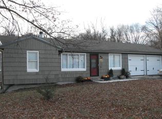 7218 James A Reed Rd, Kansas City, MO 64133