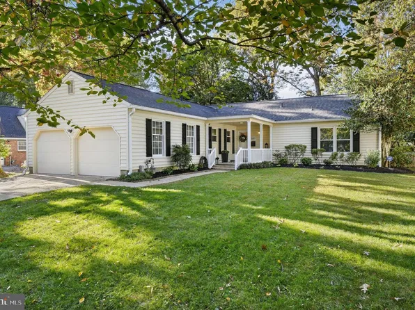 1557 Farlow Ave, Crofton, MD 21114