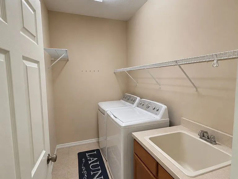 11505 52nd Ct E — Photo 10