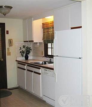 All kitchen appliances included