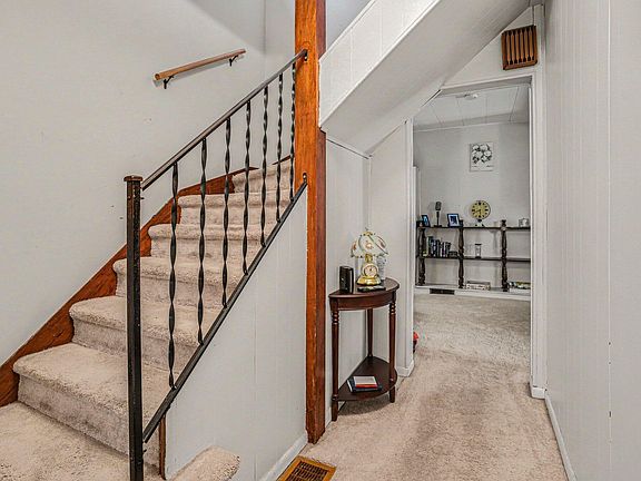3rd image of 15 Church St