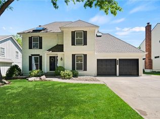 9413 Hall Dr, Lenexa, KS 66219