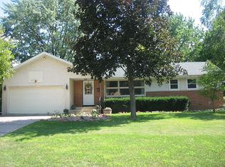 6417 38th Ave N, Crystal, MN 55427