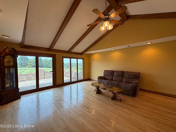 4th image of 4898 Springfield Rd