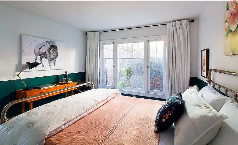 966 Edgecliffe Dr #1 — Photo 7