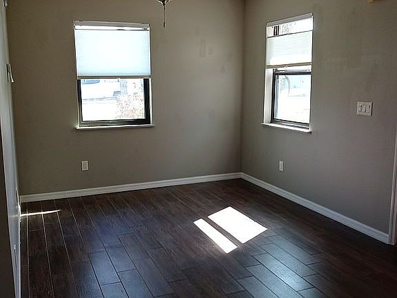 5th image of 7 Oriole Cir