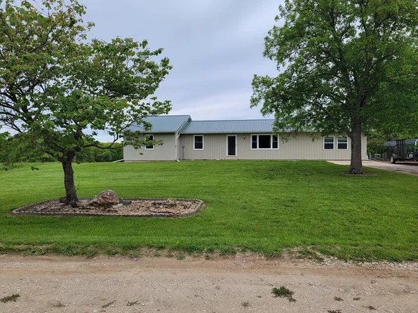 23251 Jupiter Ave, Macon, MO 63552