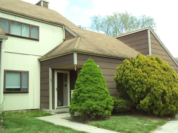 46 Georgetowne Rd, Lindenwold, NJ 08021