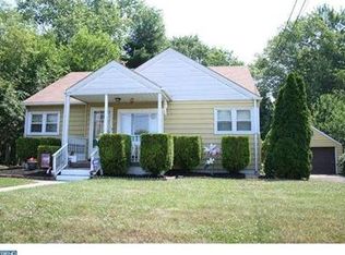 20 Nokomis Rd, Somerdale, NJ 08083