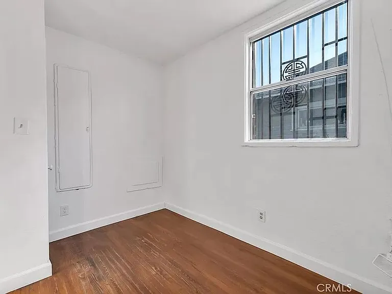 648 W 41st Dr #1/4 — Photo 12