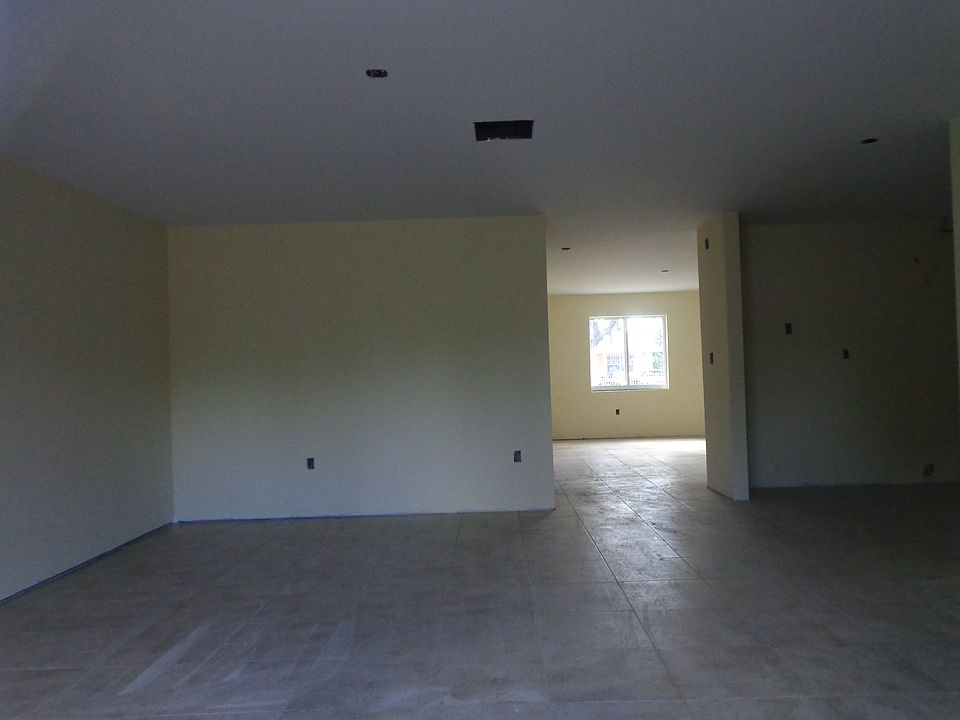 2nd image of 1335 NW 125th St