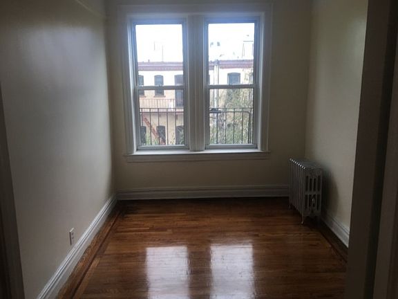 2nd image of 3075 44th Street # Fl 2nd