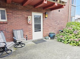 901 N Forest St APT 109, Bellingham, WA 98225