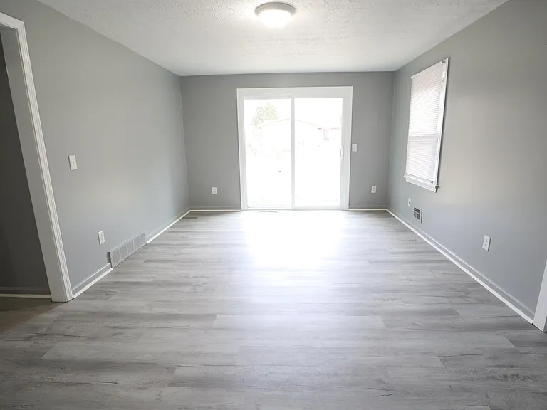 806 Klem Rd — Photo 10