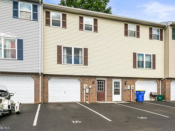 2nd image of 16 Pine Dr