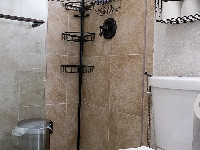 1002 Candlewick St — Photo 14