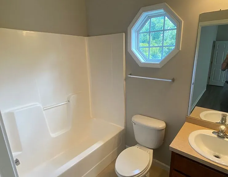 2316 Summerville Rd #A — Photo 10