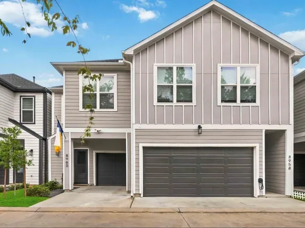 8960 Zurcher Ln, Houston, TX 77080