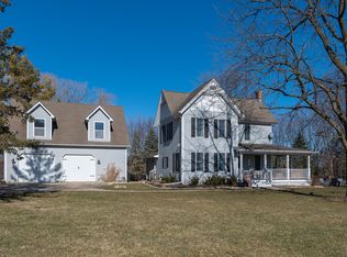 43W102 Campton Hills Rd, Elburn, IL 60119