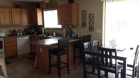 kitchen/dining
