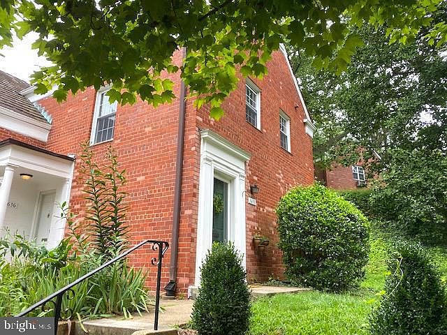 1st image of 3638 Valley Dr #3638