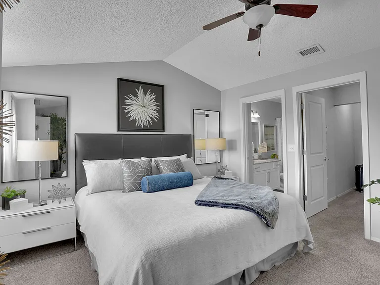 St. Tropez Townhomes & Villas — Photo 60