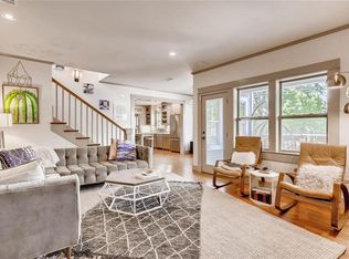 938 N Winnetka Ave, Dallas, TX 75208