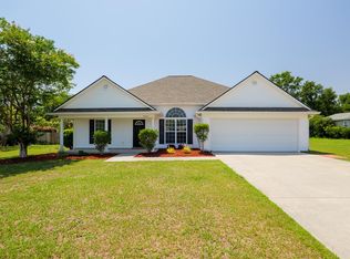 5702 Emily Ln, Hahira, GA 31632