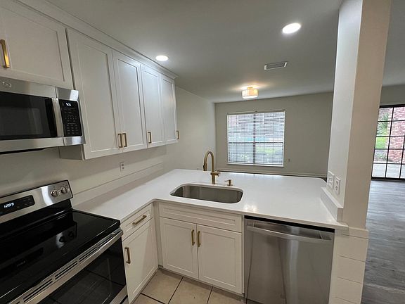 3rd image of 227 Carmel Dr