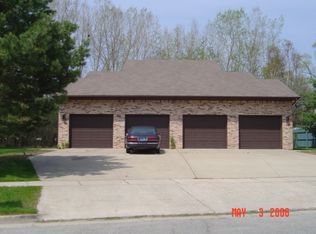 323 Burning Bush Ln, Midland, MI 48642