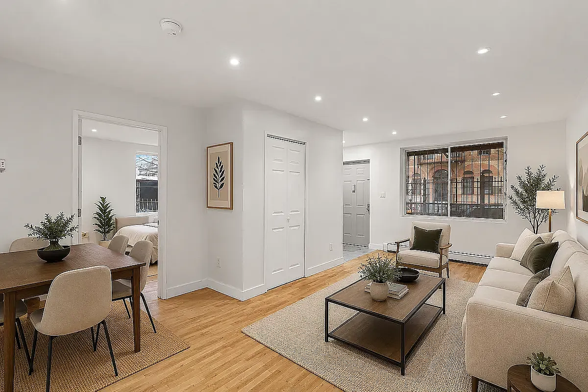 385 Vernon Avenue — Photo 2
