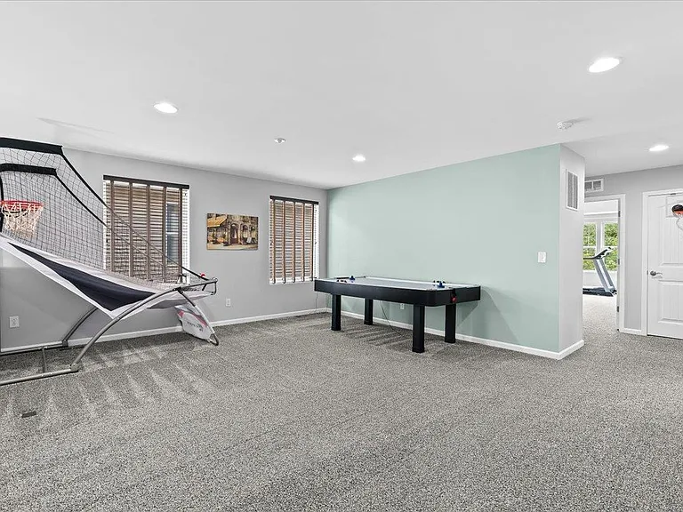 49645 Hartwick Dr — Photo 38