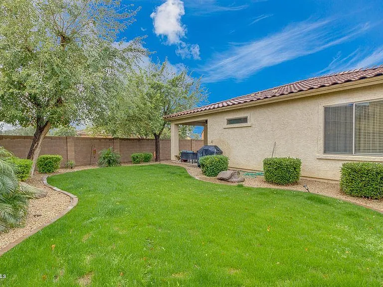 8143 W Riverside Ave — Photo 3