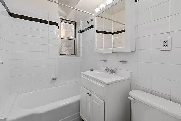 Rented by Dalan Rentals | media 15