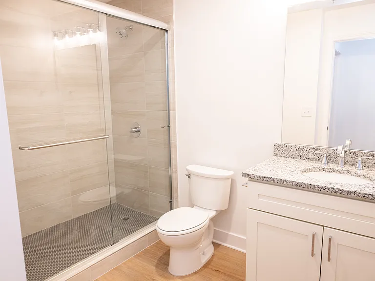 2104 | Bathroom 2104 | Bathroom