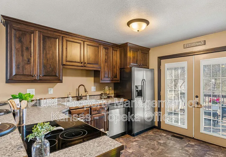 924 SW Watson Ave — Photo 15