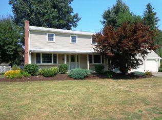 14 Circle Rd, Enfield, CT 06082