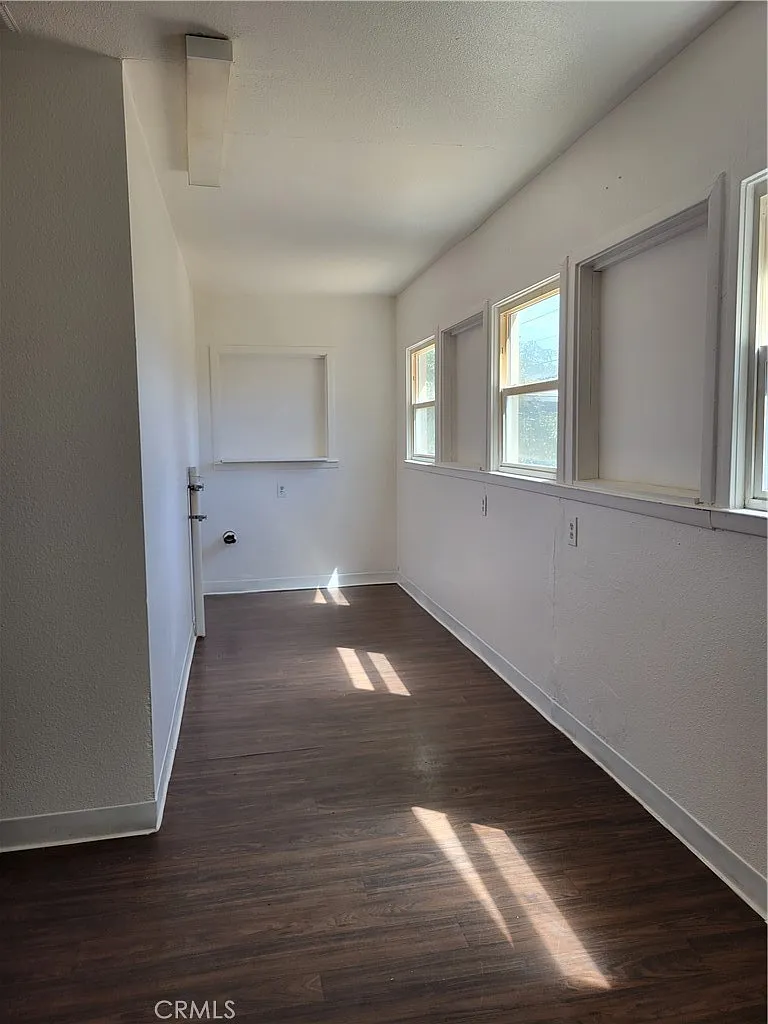 3 bed, 1200 sqft, $1,500 — Photo 4
