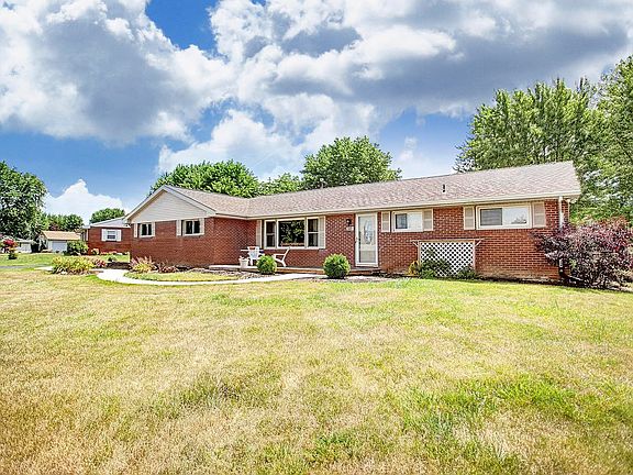 2nd image of 4895 New Haven Dr #1