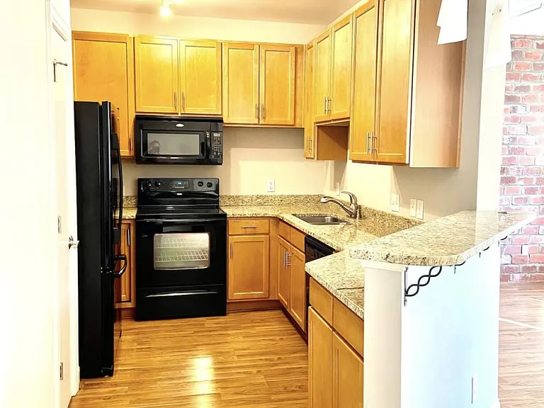 220 W Market St #305 — Photo 16