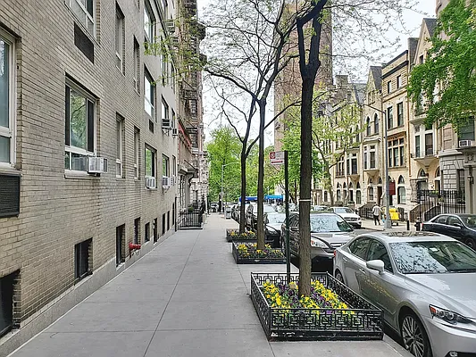 Rented by Rachel Realty | media 19