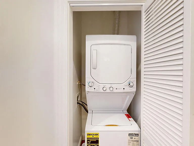 845 California Street — Photo 37