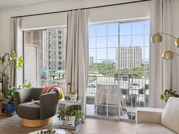 3rd image of 3225 Turtle Creek Blvd APT 611