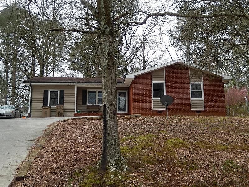 1st image of 12 Pine Vista Cres