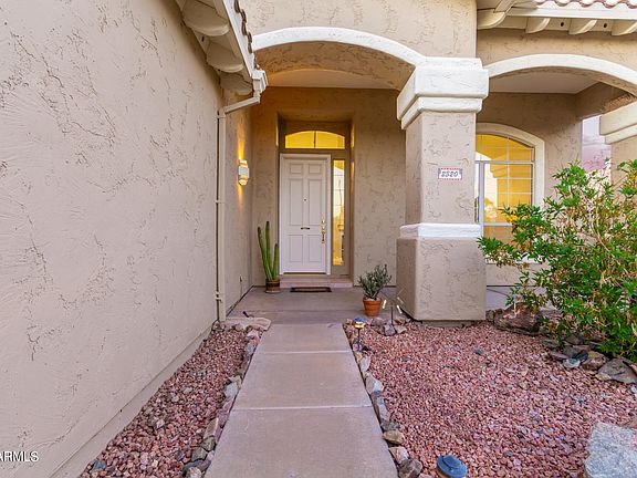 4th image of 2320 E SILVERWOOD Drive
