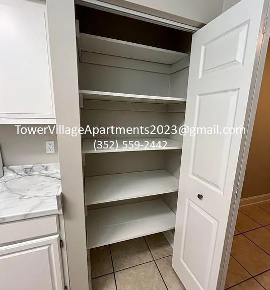 7423 SW 42nd Pl #1 — Photo 9
