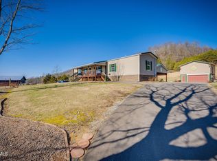 3587 Stanley Valley Rd, Surgoinsville, TN 37873